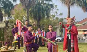 Ngày hội trình diễn cây nêu của đồng bào các dân tộc Việt Nam