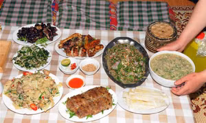 Những món ăn độc đáo từ hoa ban