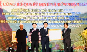 Huyện Mù Cang Chải nhận Bằng xếp hạng Di tích Quốc gia đặc biệt Ruộng bậc thang và di sản phi vật thể Quốc gia Lễ mừng cơm mới