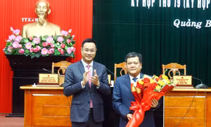 Ông Trần Phong được bầu giữ chức Chủ tịch UBND tỉnh Quảng Bình