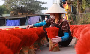 Làng nghề tăm hương truyền thống Quảng Phú Cầu hướng tới “lợi ích kép”