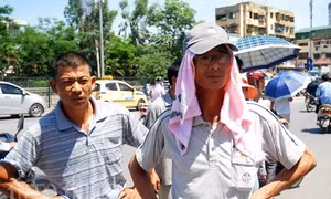 Hà Nội tiếp tục nắng nóng gay gắt 40 độ C