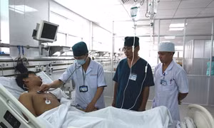Bổ sung cán bộ y tế được hưởng phụ cấp đặc thù