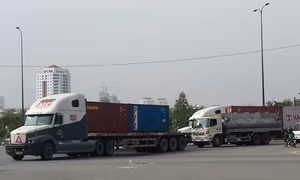 Giá cước vận tải “nhấp nhổm” tăng