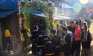 Tết Hoa của người Cống