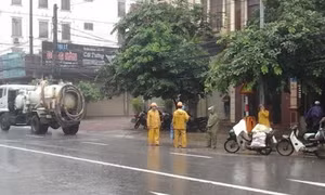 Hà Nội mở các cửa phai hồ để điều hòa nước