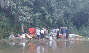 Nghệ An: Hai học sinh đuối nước thương tâm
