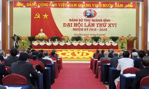Phấn đấu đưa Quảng Bình phát triển nhanh và bền vững