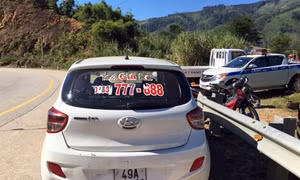 Khẩn trương truy bắt nhóm cướp xe taxi ở Kon Tum