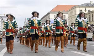 Tưng bừng Lễ hội bia tháng 10 Oktoberfest