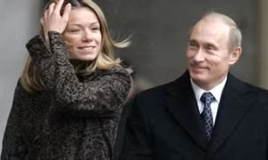 Tổng thống Nga Putin bất ngờ hé lộ về hai cô con gái rượu
