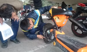 “Thờ ơ” đăng ký xe máy điện