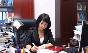 Phó Giáo sư, Nhà giáo Ưu tú Nguyễn Thị Bích Loan trưởng thành từ "cái nôi" Đại học Thương mại