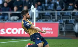 Giroud đi vào lịch sử Arsenal dưới triều đại Arsene Wenger
