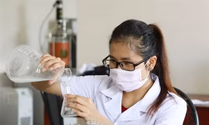 Góp ý dự thảo văn kiện Đại hội XII của Đảng: Cần chú trọng giải quyết các mối quan hệ xã hội