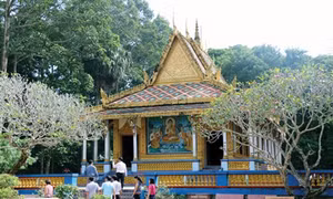 Thăm chùa Dơi Sóc Trăng