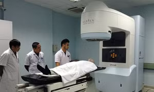 Chế tạo thành công thiết bị chuyên dụng pha chế thuốc ung thư