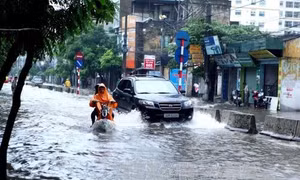 Nhiều vùng có mưa rào và dông vào chiều tối và đêm