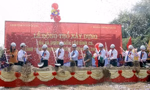 Khởi công xây dựng cầu Bình Ca