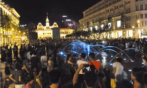 Phố đi bộ Nguyễn Huệ