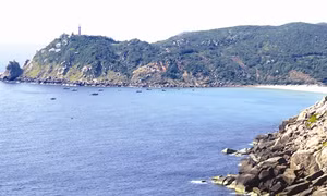 Non nước Phú Yên