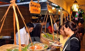 Thưởng thức món ngon các nước tại Liên hoan ẩm thực Thành phố Hồ Chí Minh