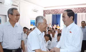 Chủ tịch nước Trần Đại Quang tiếp xúc cử tri Quận 1, Quận 3 Thành phố Hồ Chí Minh