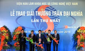 Trao Giải thưởng Trần Đại Nghĩa lần thứ nhất