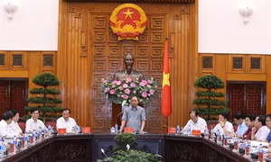 Thủ tướng Nguyễn Xuân Phúc làm việc tại Hải Dương