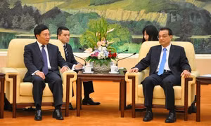 Phó Thủ tướng Phạm Bình Minh hội kiến với Thủ tướng Quốc vụ viện Trung Quốc Lý Khắc Cường.