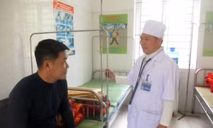 Nhiều thầy thuốc tâm huyết, gắn bó với người dân vùng cao Thanh Hóa