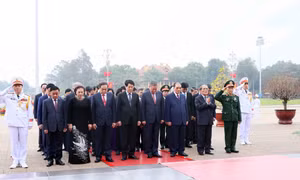 Lãnh đạo Đảng, Nhà nước vào Lăng viếng Chủ tịch Hồ Chí Minh nhân dịp Tết Nguyên đán