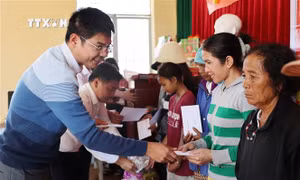 Đắk Lắk: Chăm lo Tết cho nhân dân buôn kết nghĩa