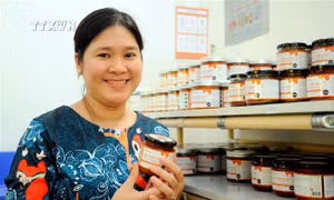 Cô gái Khmer tiên phong đưa đường thốt nốt xuất ngoại