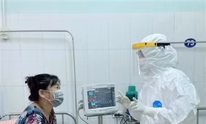 Dịch COVID-19: Ngày 25/6, cả nước ghi nhận 657 ca mắc mới, mở rộng đối tượng tiêm mũi 4