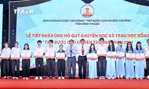 Tạo động lực cho học sinh có hoàn cảnh khó khăn vươn lên