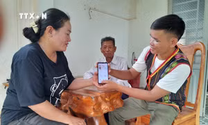"3 bám", "4 cùng" để giữ vững trật tự, an toàn xã hội trong vùng đồng bào dân tộc tỉnh Bình Phước