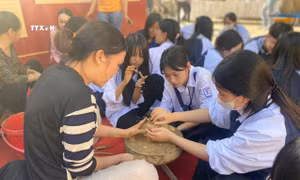 "Đánh thức" tiềm năng du lịch làng nghề tại Vĩnh Phúc