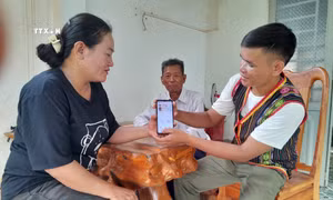 "3 bám", "4 cùng" để giữ vững trật tự, an toàn xã hội trong vùng đồng bào dân tộc tỉnh Bình Phước