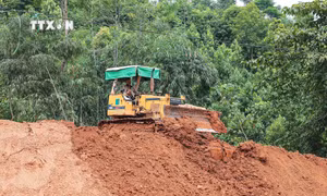 Việc tái thiết, ổn định cuộc sống người dân thôn Làng Nủ, Lào Cai đang diễn ra khẩn trương