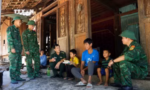 Chắp cánh ước mơ đến trường cho học sinh khó khăn nơi biên giới Quảng Bình