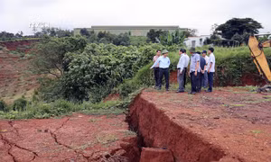 Xuất hiện hai điểm sạt lở, sụt lún ven đường Hồ Chí Minh, đoạn qua tỉnh Đắk Nông