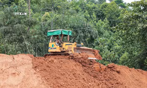 Việc tái thiết, ổn định cuộc sống người dân thôn Làng Nủ, Lào Cai đang diễn ra khẩn trương