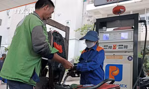 Giá xăng dầu đồng loạt tăng mạnh từ 15h chiều nay