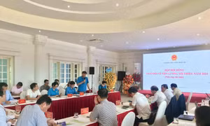 Đại diện tổ chức Công đoàn mong muốn điều chỉnh tiền lương tối thiểu vùng để bù đắp chỉ số trượt giá, với mức đề xuất tăng 5-6%. Ảnh: laodong.vn