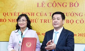 Công bố Quyết định bổ nhiệm Thứ trưởng Bộ Công Thương Phan Thị Thắng
