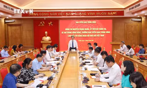 Trưởng ban Tuyên giáo Trung ương: Chú trọng giáo dục, bồi dưỡng chính trị, đạo đức cho người làm báo