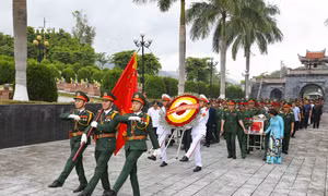Điện Biên: Truy điệu và an táng 12 hài cốt liệt sĩ quân tình nguyện Việt Nam hy sinh tại Lào