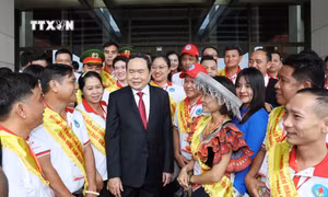 Chủ tịch Quốc hội Trần Thanh Mẫn gặp mặt người hiến máu tình nguyện tiêu biểu toàn quốc