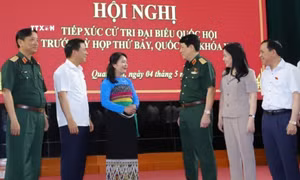 Cử tri Thanh Hóa kiến nghị quan tâm đầu tư xây dựng cầu cứng bắc qua sông Luồng
